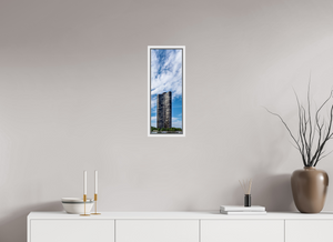 Lake Point Tower, Chicago — Clover-Form Modernism on the Lakefront